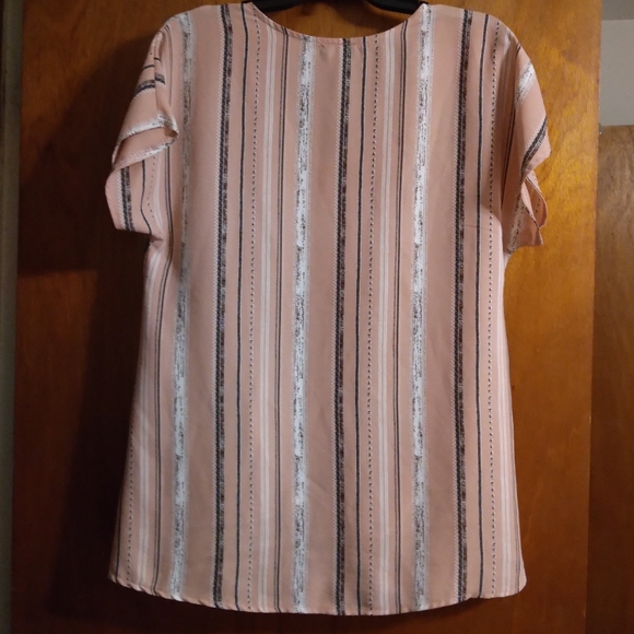 Striped Knotted Front Top - Picture 5 of 5